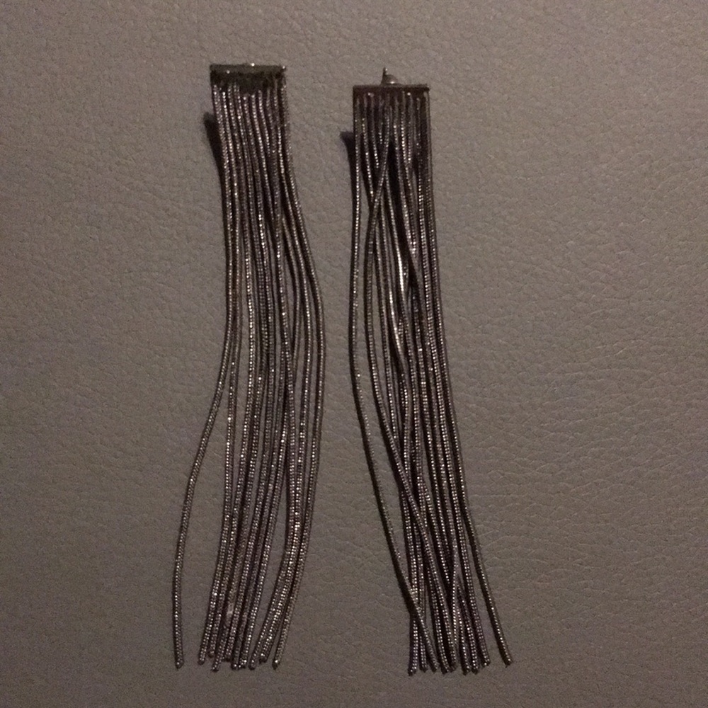 NWOT statement earrings